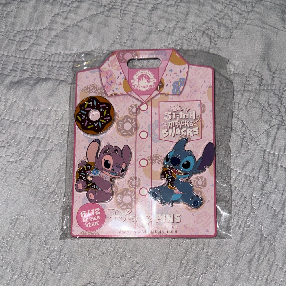 Disney Stitch Snack Attack Pins 6/12 Donuts NWT